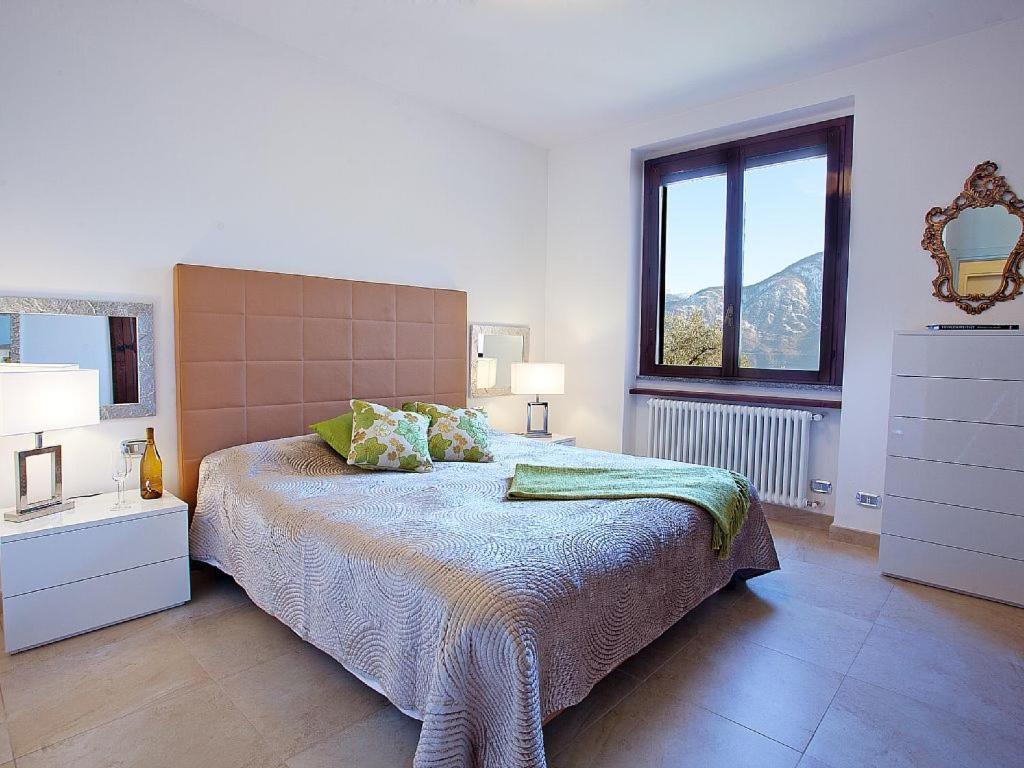Apartment Bella Vista In Mezzegra With Pool Sleeps 6- By Italian Apartments エクステリア 写真